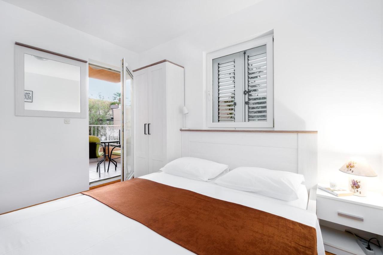 Apartment Ana-Marija มาคาร์สกา ภายนอก รูปภาพ